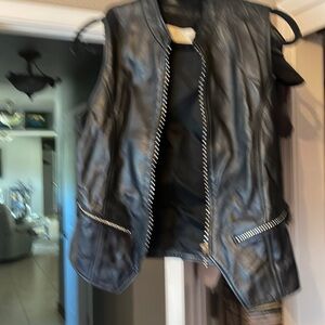 Leather woman’s cache vest
